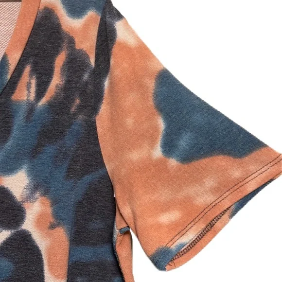 BIBI, V-Neckline, Short Sleeves, Uneven Hem Top, Multi Colors, L/XL - Picture 3 of 4